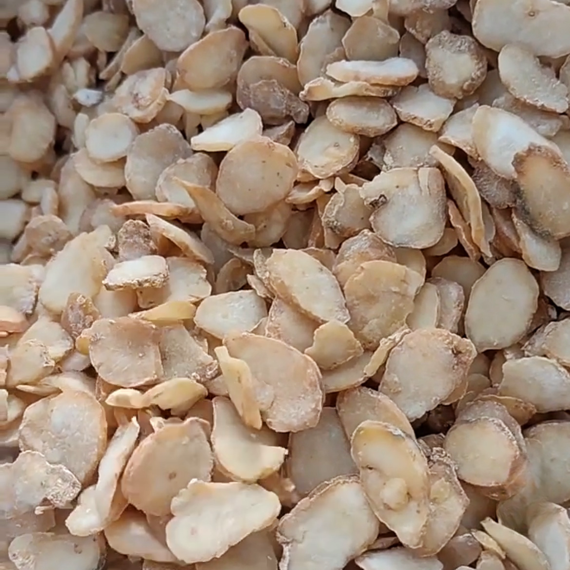 姜水半夏/制水半夏具燥湿化痰、解毒消肿、止血等